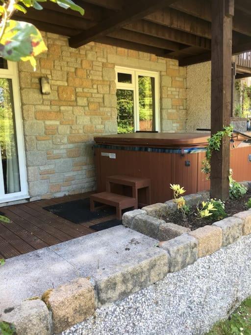 3 Bedroom With Hot Tub On Lovely Quiet In Cornwall Дом отдыха *